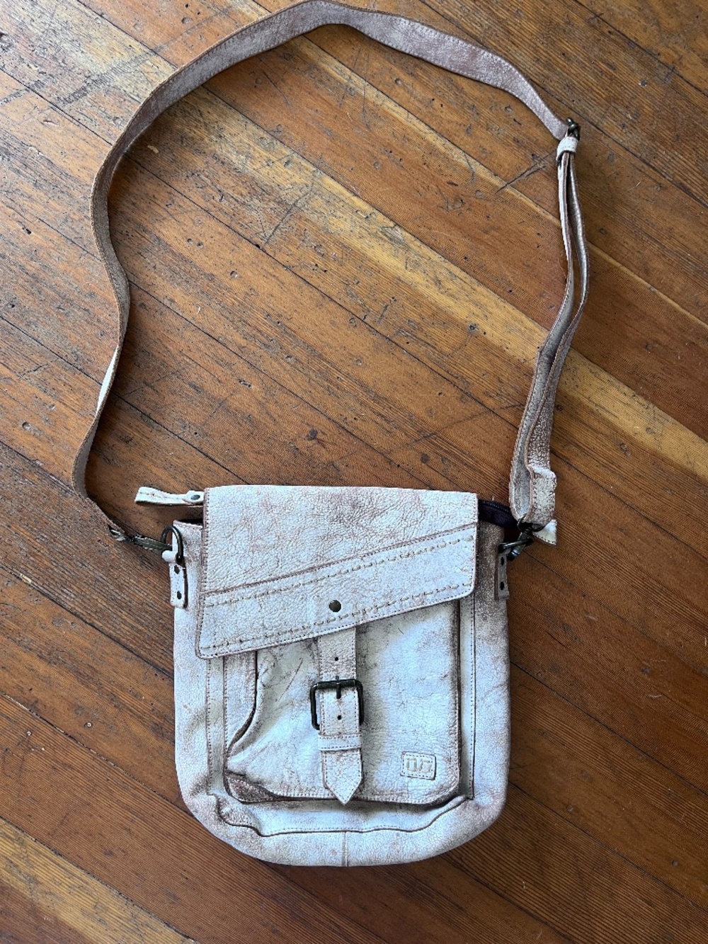 Bed Stu Ainhoa LTC Crossbody Leather Purse - Picture 3 of 14